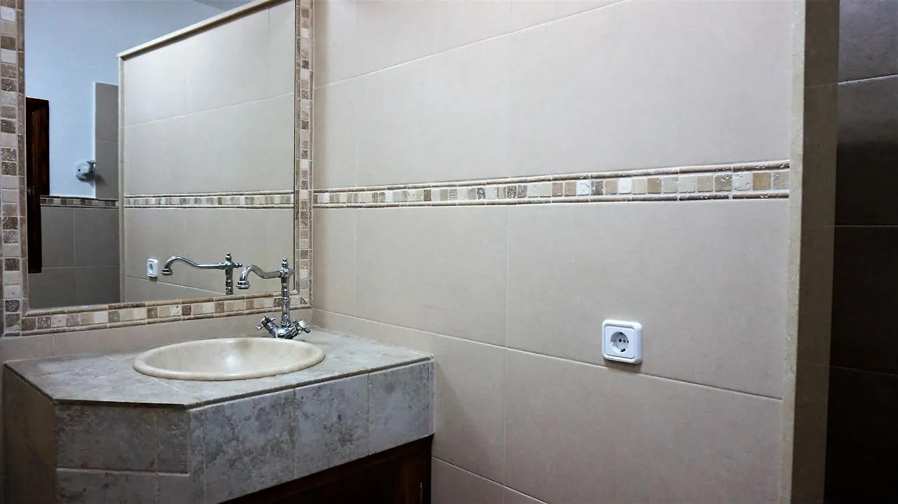 Born 23 - House With Pool In The Centre Of Lluchmayor. Free Wifi Llucmajor  0*, Llucmajor (Mallorca)
