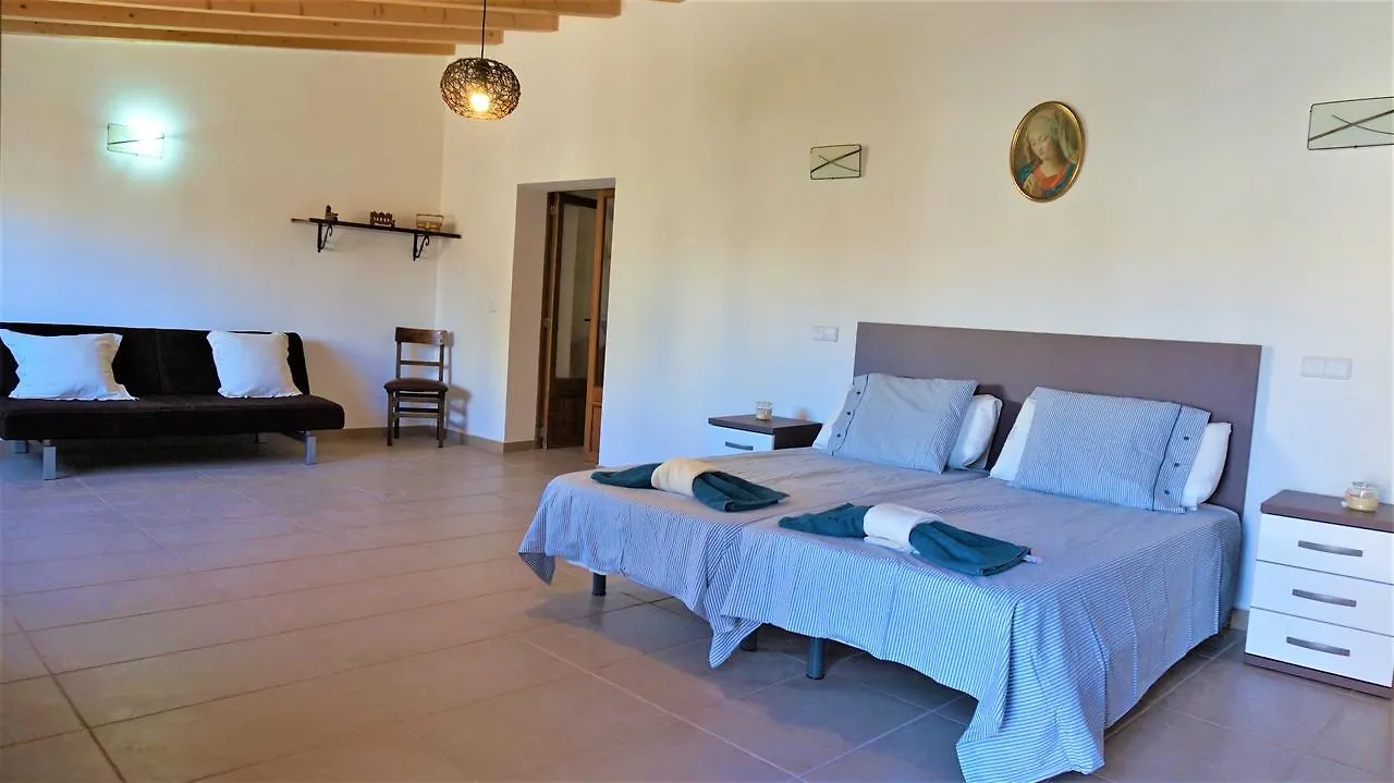 Born 23 - House With Pool In The Centre Of Lluchmayor. Free Wifi Llucmajor  Holiday home Llucmajor (Mallorca)